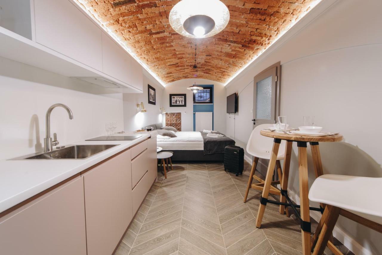 M2 Main Square Studio Краков Экстерьер фото