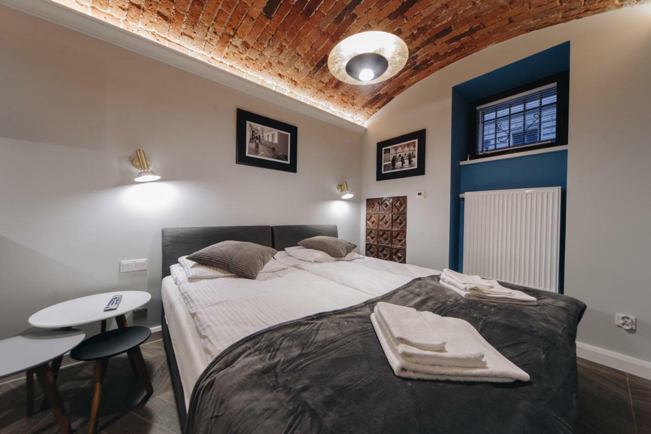 M2 Main Square Studio Краков Экстерьер фото