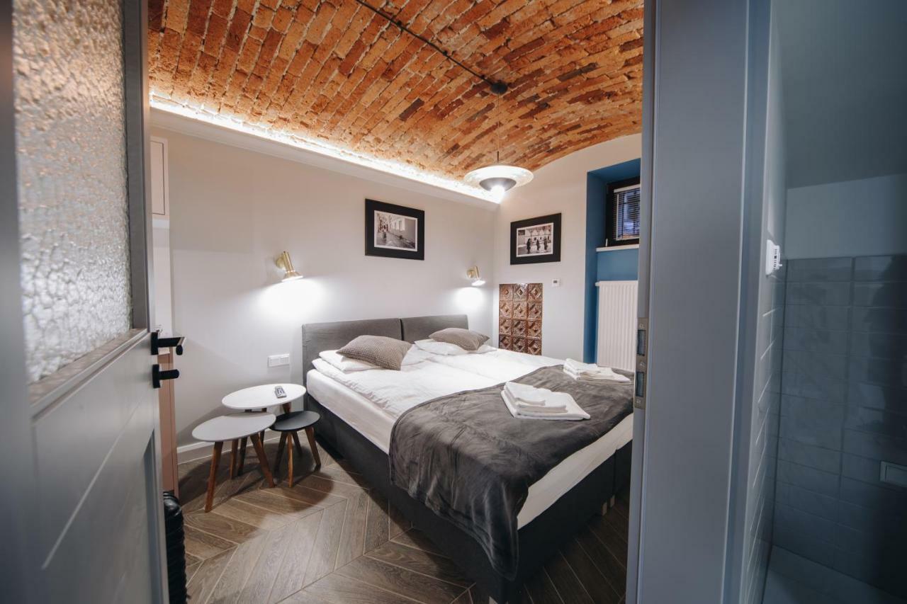 M2 Main Square Studio Краков Экстерьер фото